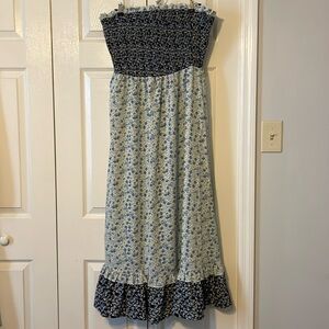 Kojooin Strapless Floral Maxi Dress